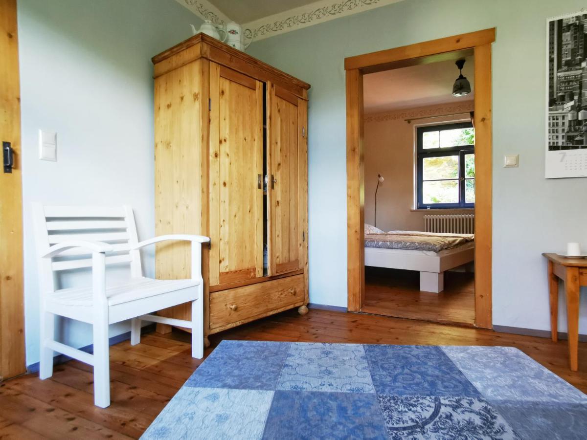 Charmantes Apartment Siebenschlaefer - Ferienwohnung Cafe 7 Weida Exteriör bild